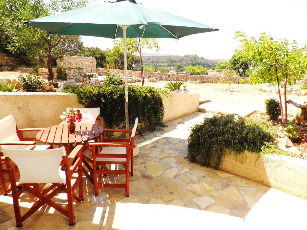Giannikas Apartments Livadi  Exterior photo