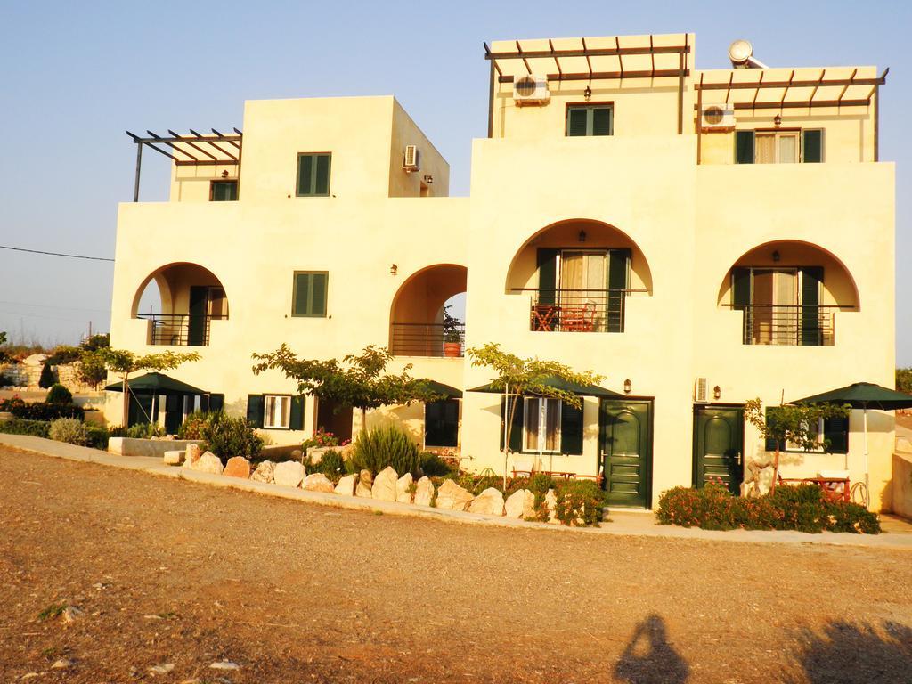 Giannikas Apartments Livadi  Exterior photo